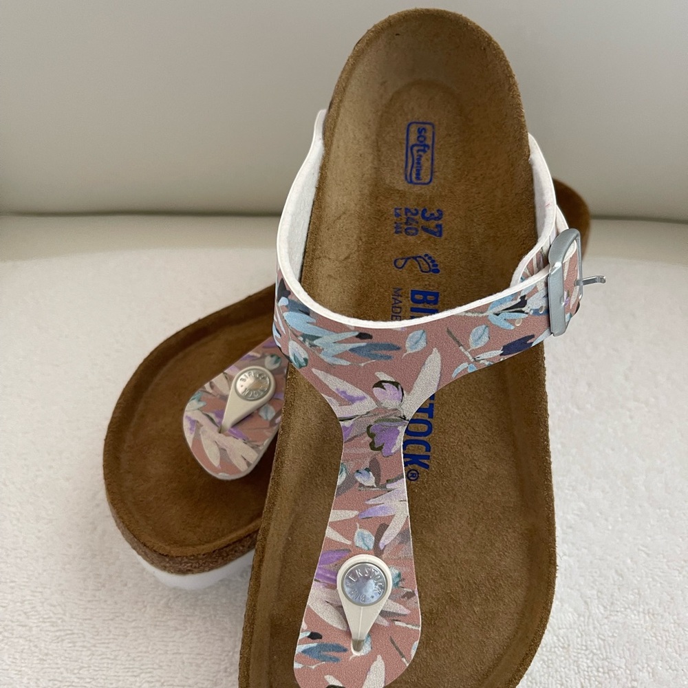 Birkenstock Gizeh Sandal Soft Footbed - Picture 4 of 11